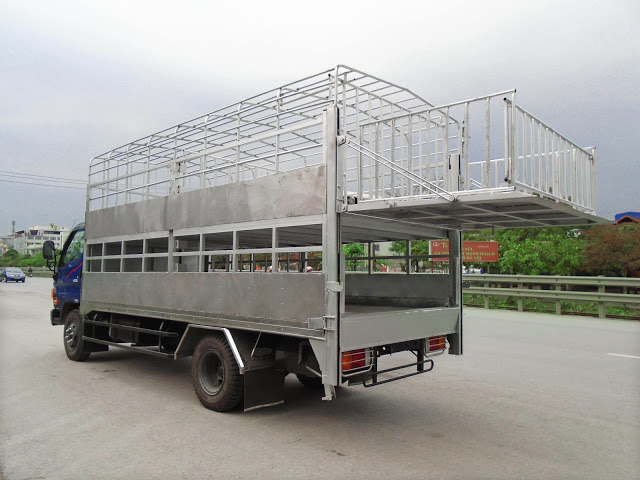 xe chở lợn hyundai hd120s 8.5 tấn