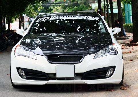 Xế độ Hyundai Genesis Coupe độc đáo ở Sài Gòn