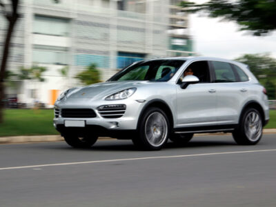 Porsche Cayenne – cỗ máy 300 mã lực trên phố Sài Gòn
